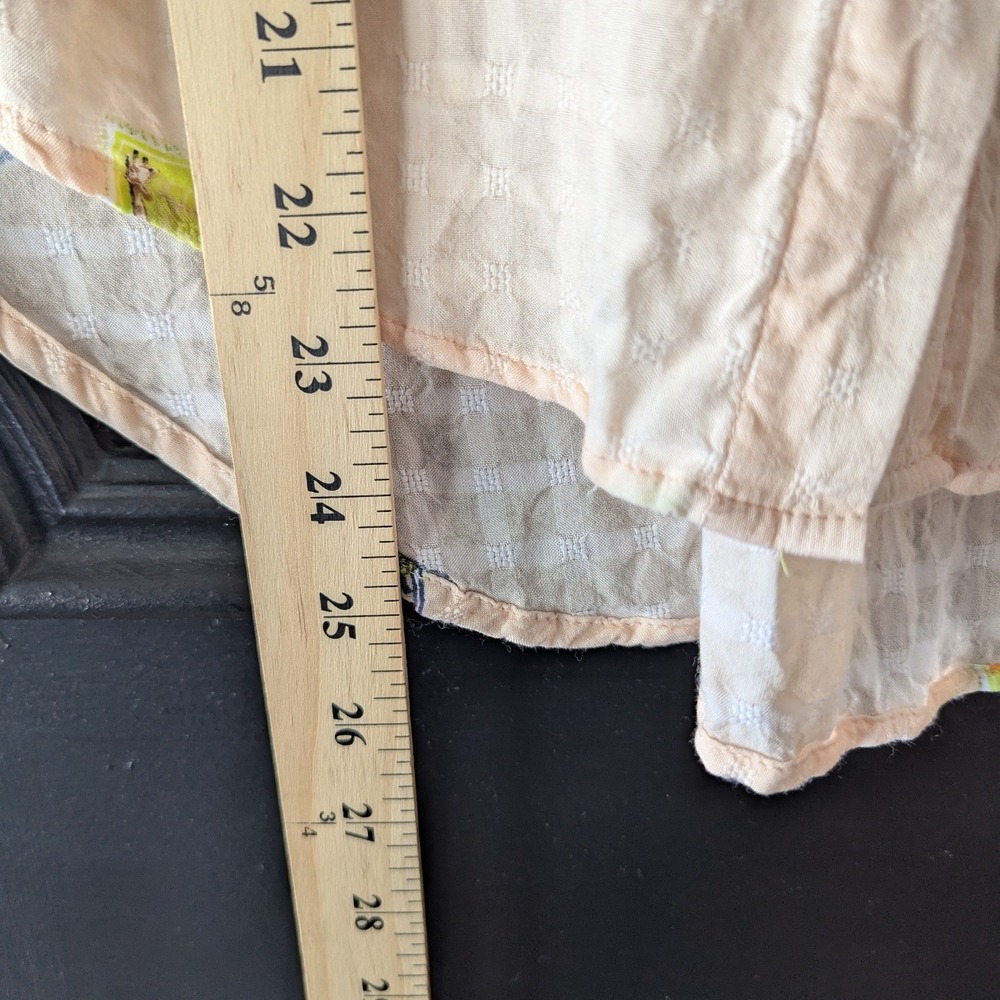 Jane + Delancey Peach Postage Stamp Print‎ Button Up Short Sleeve Women's Blouse - Picture 5 of 7